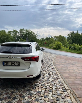 Toyota Avensis cena 36500 przebieg: 270000, rok produkcji 2015 z Pniewy małe 46